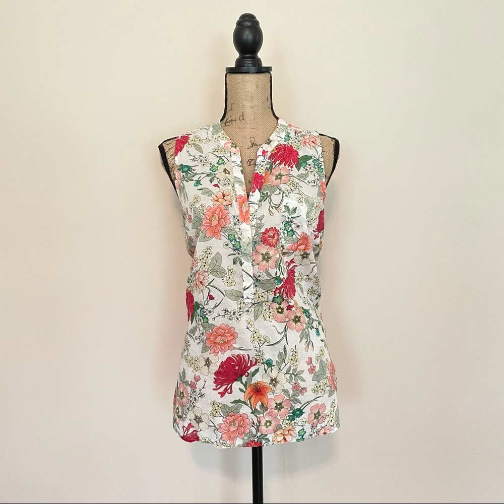 Old Navy Floral V Neck Tank Top